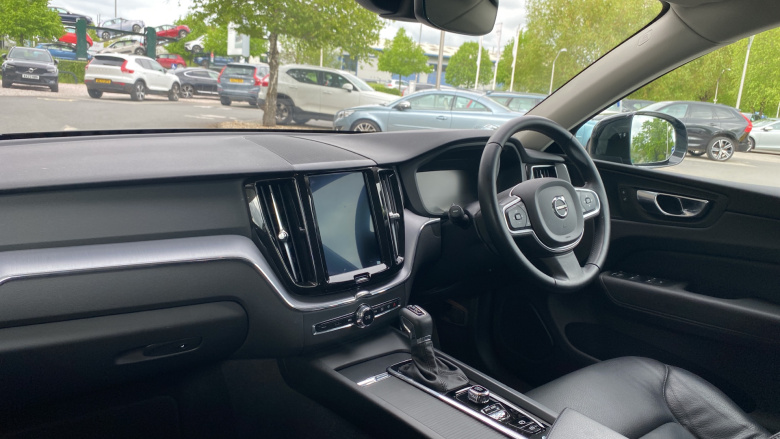 Volvo Xc60 2.0 D4 Momentum 5dr Geartronic Diesel Estate